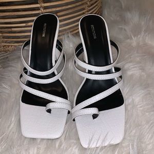 heeled sandal mule// NEVER WORN